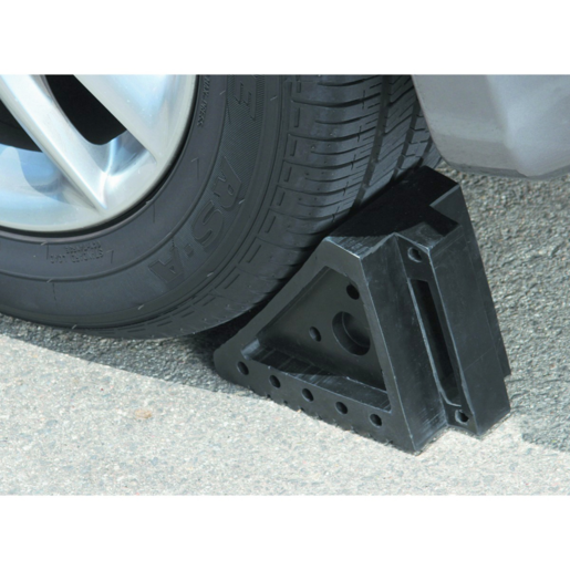 Rough Country Rubber Wheel Chock with Handle - RCRCHOCK