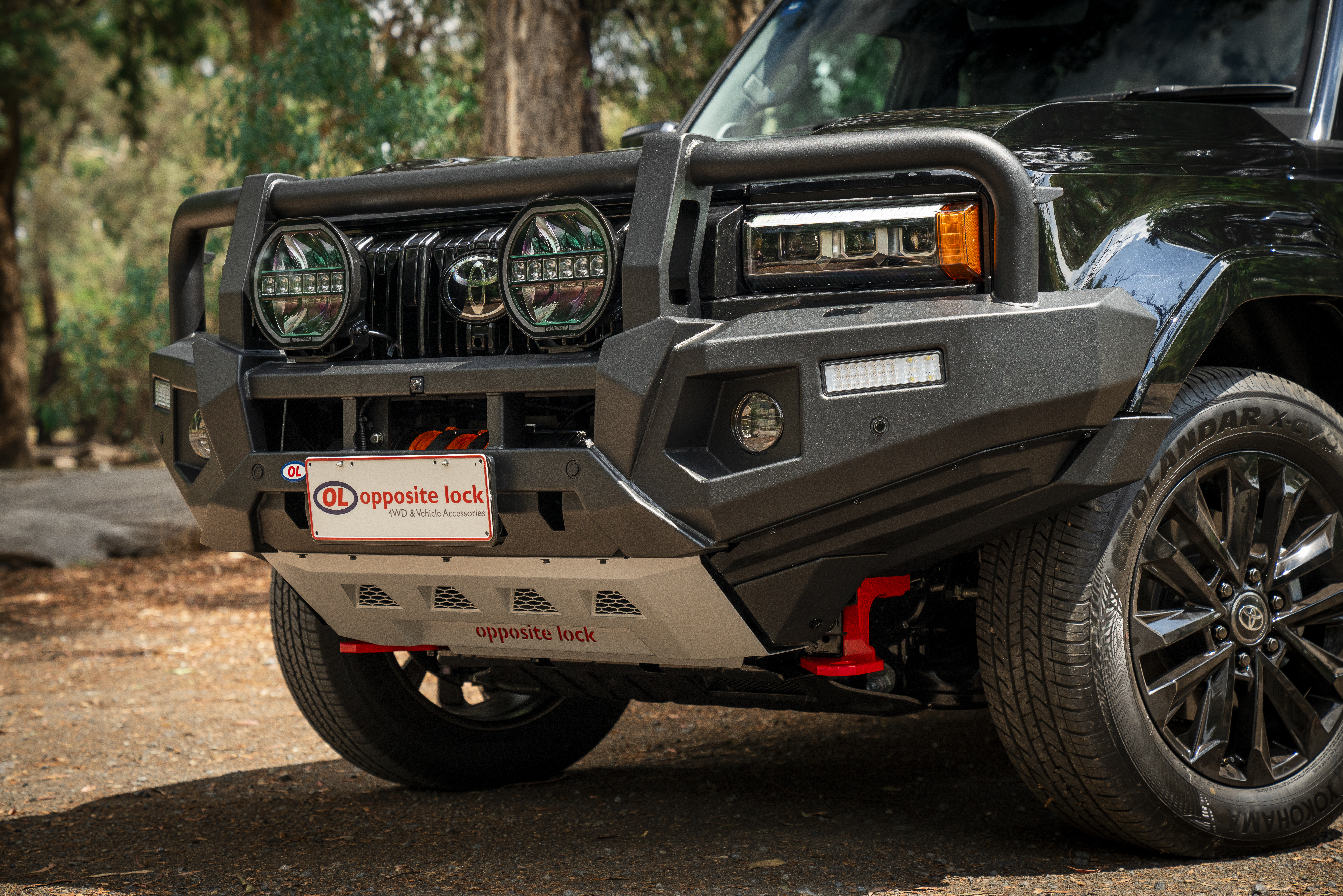 PRADO BULL BAR.jpg PRADO BULL BAR.jpg